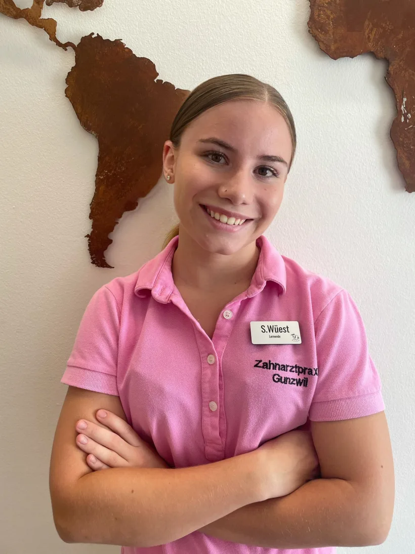 Sarina Wüest, Dentalassistentin